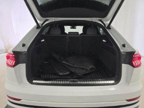 Used 2023 Audi Q8 Premium Plus w/ Premium Plus Package AWD/4WD image 11