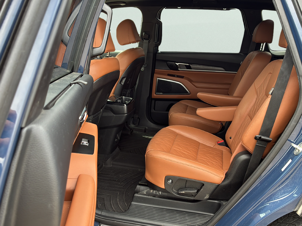 Used 2023 Kia Telluride SX X-Pro AWD/4WD image 16