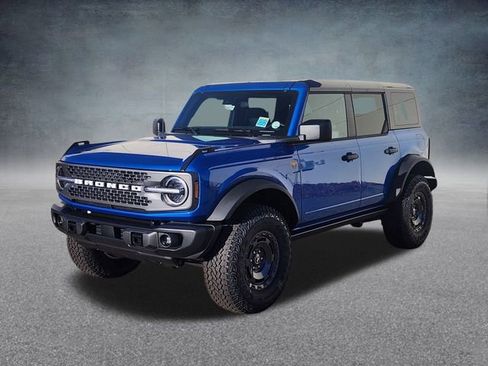 New 2025 Ford Bronco Badlands w/ Sasquatch Package image 3