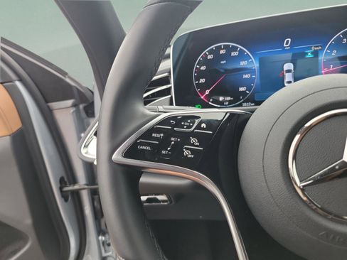 Certified 2025 Mercedes-Benz E 350 4MATIC Sedan image 24