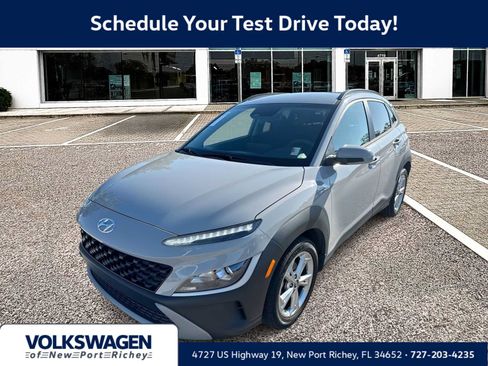 Used 2022 Hyundai Kona SEL FWD image 1