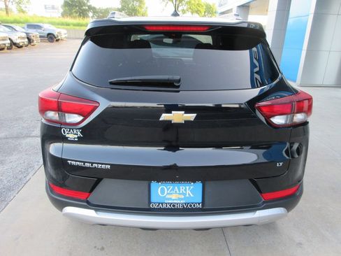 Certified 2025 Chevrolet TrailBlazer LT FWD image 4