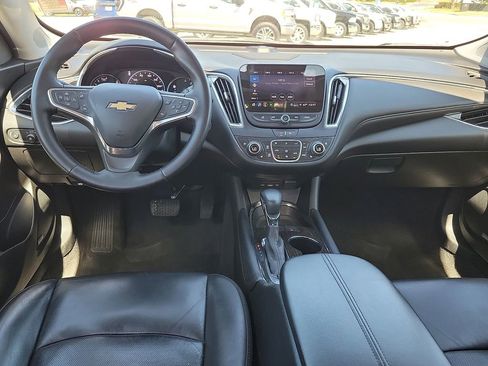Used 2024 Chevrolet Malibu LT FWD image 10