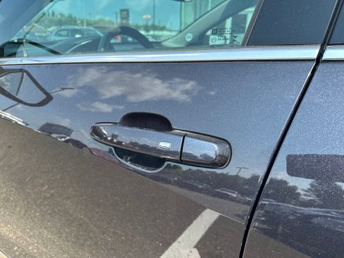 Used 2023 Chevrolet Malibu LT FWD image 9