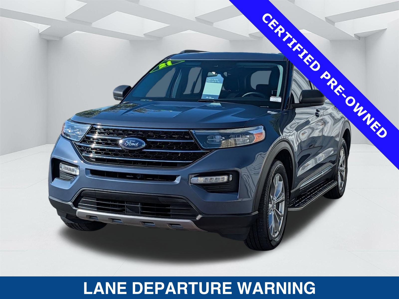 Certified 2021 Ford Explorer XLT w/ Equipment Group 202A AWD/4WD image 8
