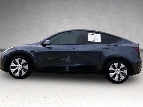 Used 2021 Tesla Model Y Long Range AWD/4WD image 3