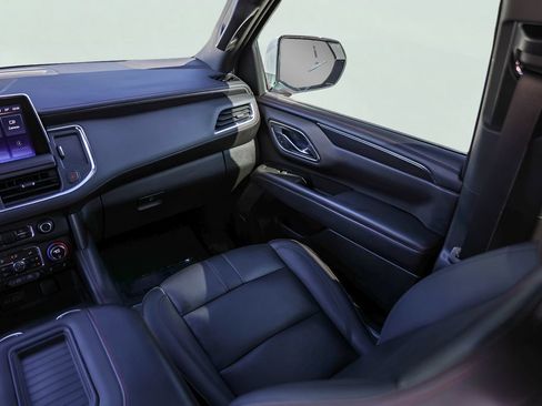 Used 2023 Chevrolet Tahoe RST w/ Luxury Package RWD image 32