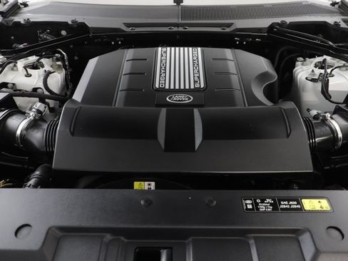 Certified 2025 Land Rover Defender 110 V8 AWD/4WD image 24