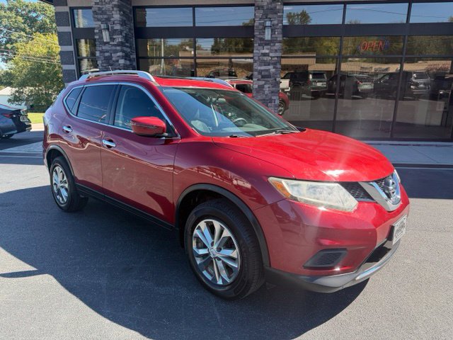 Used 2016 Nissan Rogue SV w/ SV Moonroof Package AWD/4WD image 2