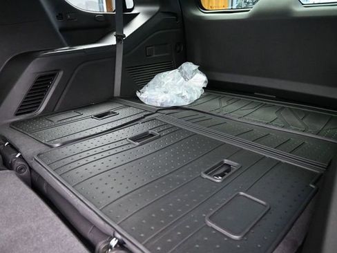 New 2026 Chevrolet Tahoe LS image 16