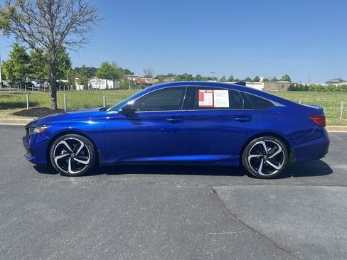 Used 2022 Honda Accord Sport image 6