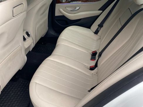 Used 2018 Mercedes-Benz E 300 image 7