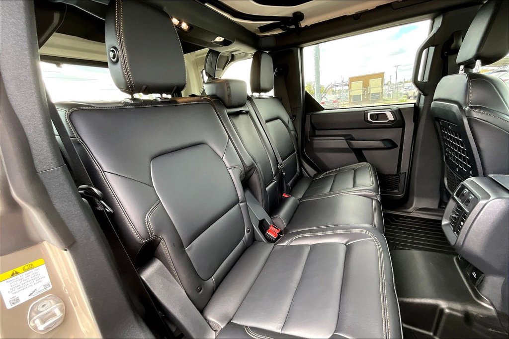 Used 2026 Ford Bronco Badlands AWD/4WD image 37
