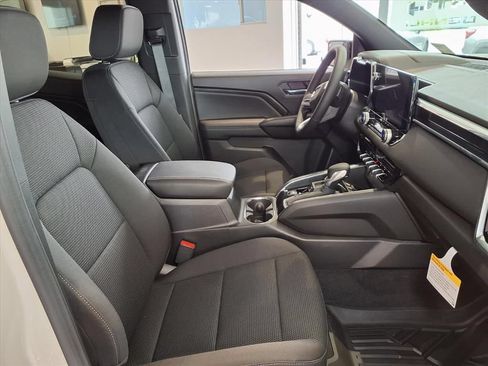 Used 2026 GMC Canyon Elevation w/ Convenience Package RWD image 5
