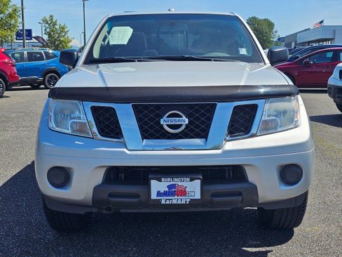 Used 2012 Nissan Frontier SV w/ SV Premium Utility Pkg AWD/4WD image 8