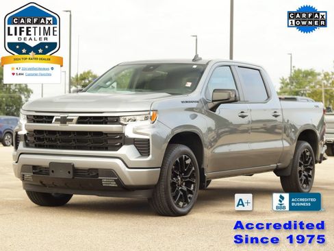 Used 2024 Chevrolet Silverado 1500 RST w/ Convenience Package II AWD/4WD image 3