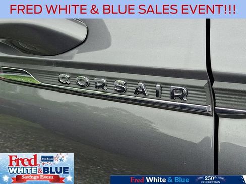 Used 2022 Lincoln Corsair AWD w/ Premium Package image 11