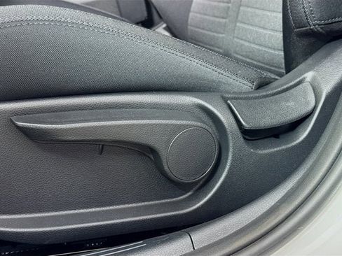 New 2025 Kia K5 LXS image 17