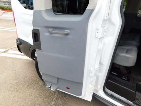 Used 2018 Ford Transit 350 XL RWD image 34