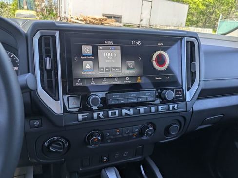 Used 2025 Nissan Frontier SV AWD/4WD image 20