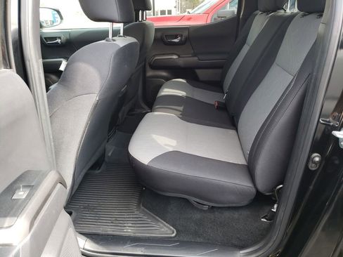 Used 2023 Toyota Tacoma TRD Sport image 22