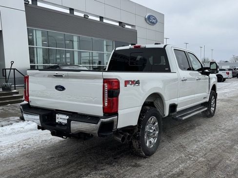 Certified 2023 Ford F350 Lariat w/ Chrome Package image 33