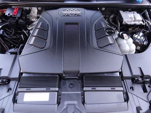 Used 2018 Audi Q7 3.0T Prestige w/ Prestige Package image 48