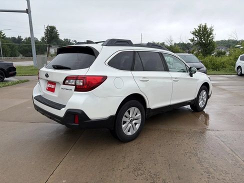 Used 2018 Subaru Outback 2.5i Premium AWD/4WD image 8