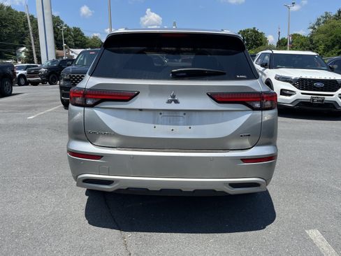 Used 2022 Mitsubishi Outlander SEL AWD/4WD image 6