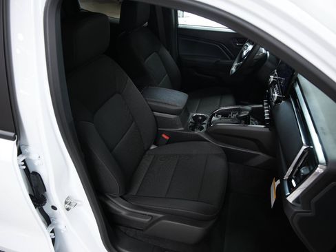 New 2026 GMC Canyon Elevation RWD image 17