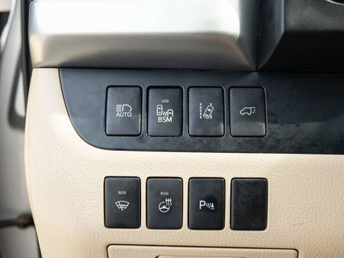 Used 2014 Toyota Highlander Limited image 42