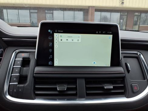 Used 2023 Chevrolet Suburban High Country AWD/4WD image 19
