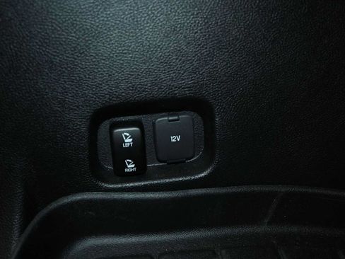Used 2023 Ford Edge SEL AWD/4WD image 25