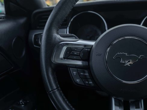 Used 2017 Ford Mustang GT Premium w/ GT Performance Package image 7