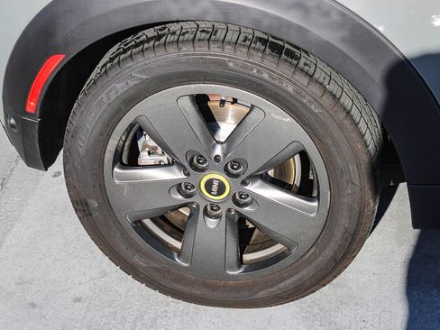 Used 2023 MINI Cooper SE image 12