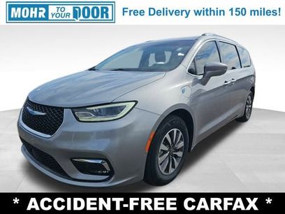 Used 2021 Chrysler Pacifica Touring-L