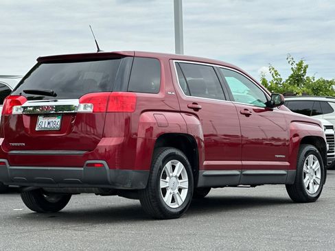 Used 2010 GMC Terrain SLE FWD image 4