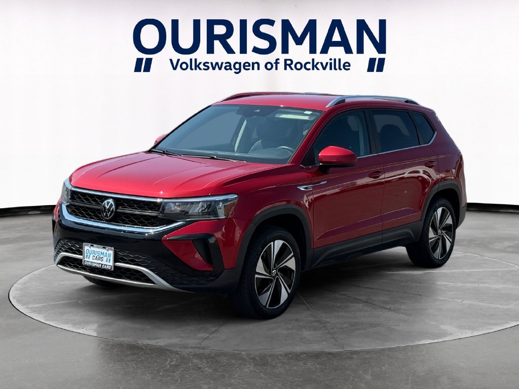 Used 2024 Volkswagen Taos SE AWD/4WD image 2