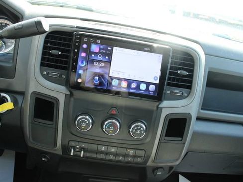 Used 2017 RAM 2500 Tradesman w/ Chrome Appearance Group AWD/4WD image 10