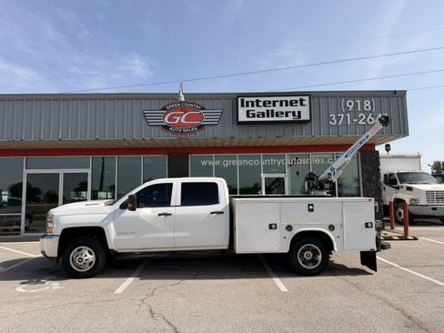Used 2019 Chevrolet Silverado 3500 W/T w/ WT Convenience Package AWD/4WD image 17