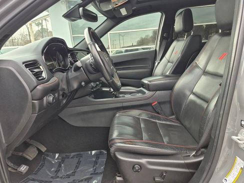 Used 2024 Dodge Durango GT image 2
