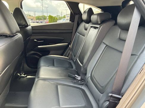 Used 2025 Hyundai Tucson Limited AWD/4WD image 19