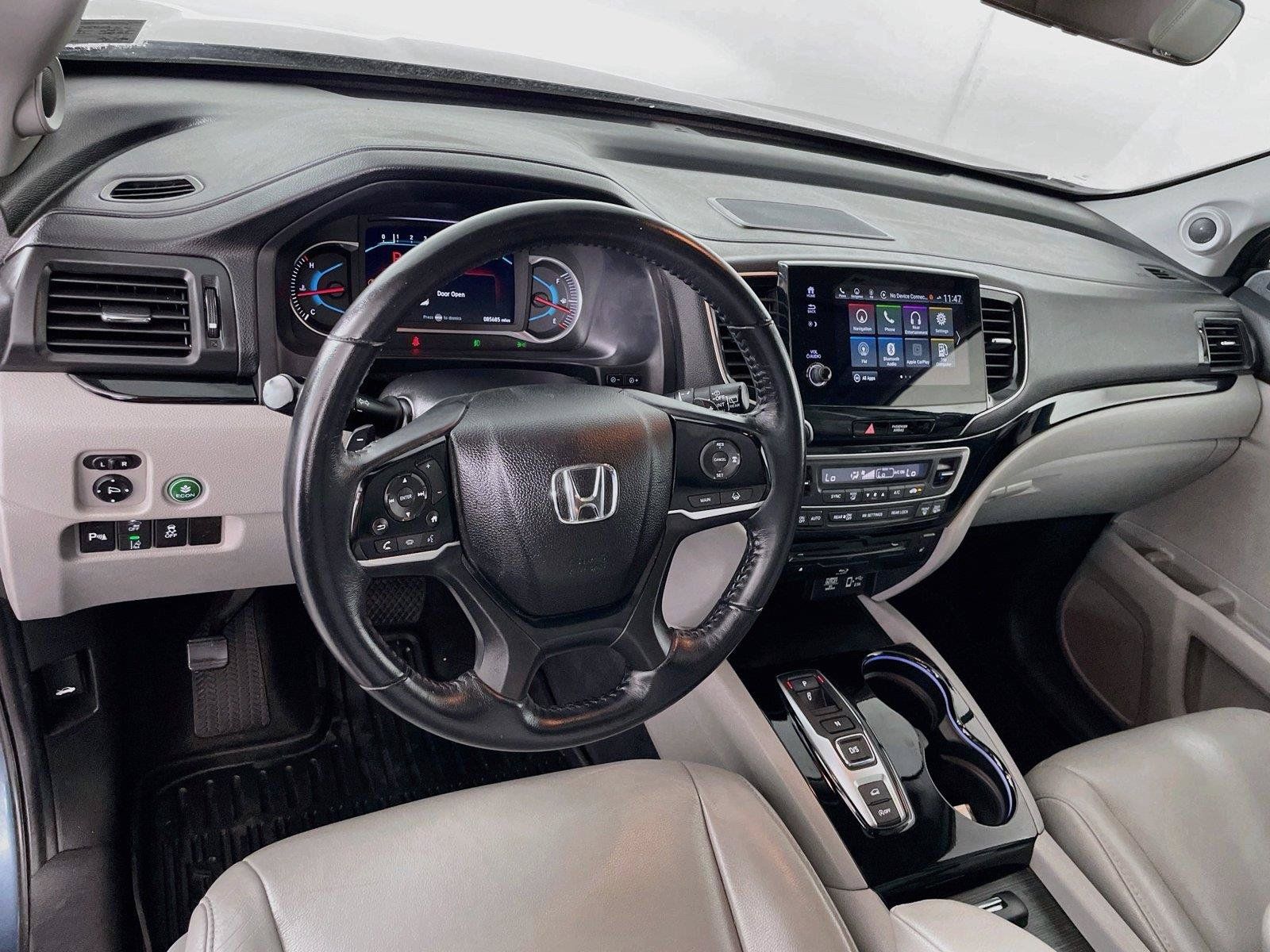 Used 2021 Honda Pilot Touring image 14