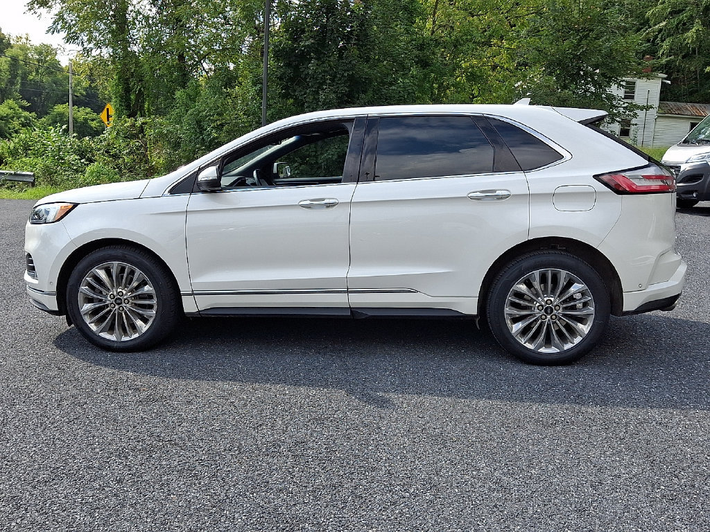 Used 2020 Ford Edge Titanium w/ Equipment Group 301A AWD/4WD image 7