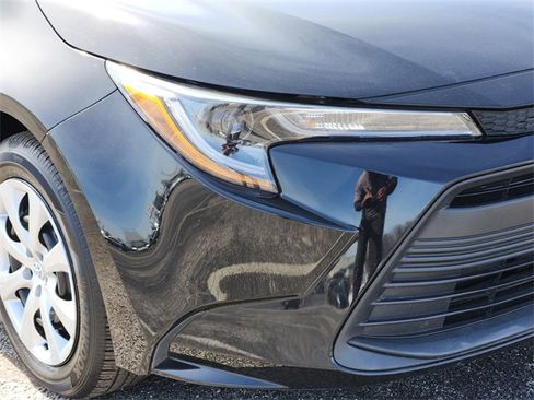 Certified 2024 Toyota Corolla LE image 7