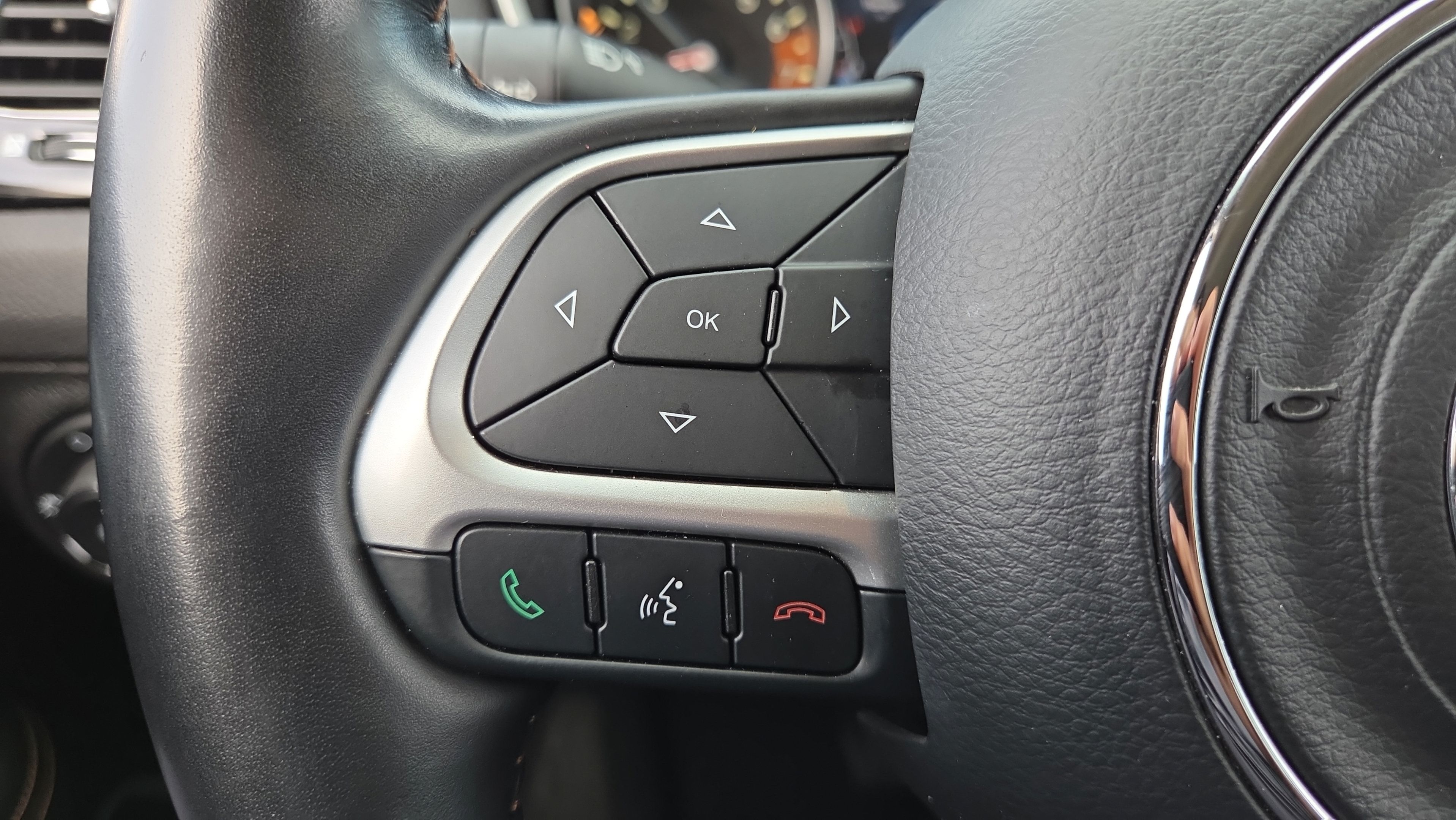 Used 2021 Jeep Compass Limited AWD/4WD image 21