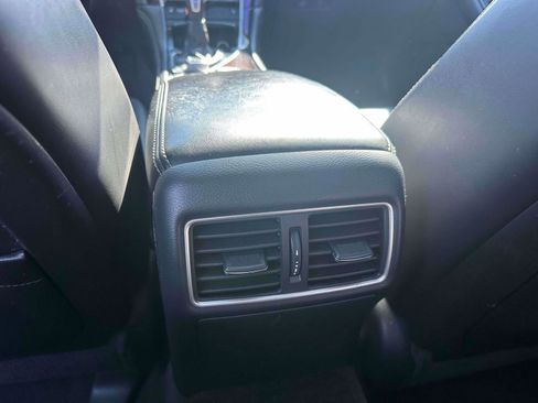 Used 2019 INFINITI Q50 Luxe w/ Essential Package (3.0T Luxe) image 11