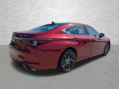 Used 2022 Lexus ES 350 w/ Premium Package FWD image 2