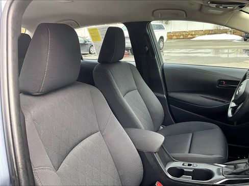 Used 2024 Toyota Corolla LE image 11