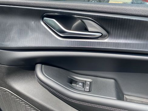 New 2025 Jeep Grand Cherokee L Altitude AWD/4WD image 13
